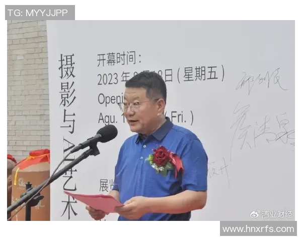 徐昕的艺术探索之旅：从传统到现代的跨越与融合